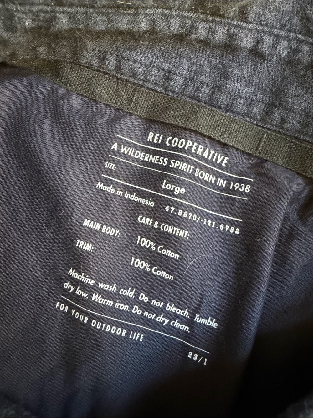 REI Cooperative Blue Cotton Ling Sleeve Button Down Mens Shirt Size Large - Picture 4 of 4
